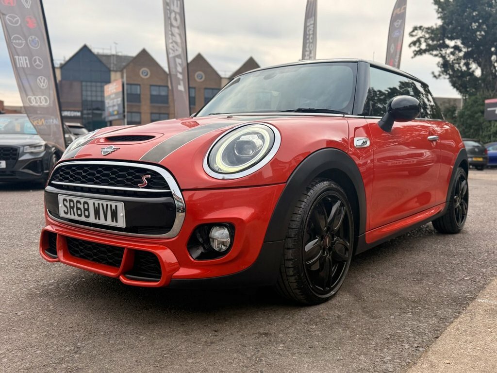 Mini Hatch 2L Cooper S Sport SR68WVW Orange #3
