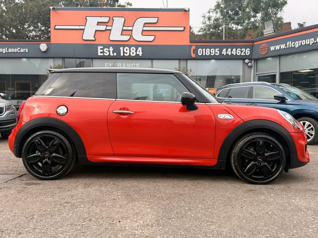 Mini Hatch 2L Cooper S Sport SR68WVW Orange #5