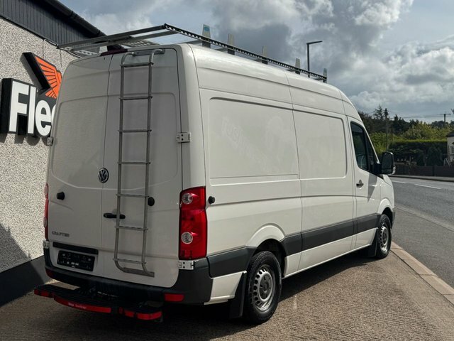 Volkswagen Crafter 2.0 Tdi Bluemotion Tech Cr35 Panel Van White #4
