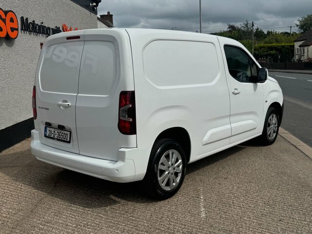 Peugeot Partner 1.5 Bluehdi 1000 Professional Standard Panel Van 5 ESZ7981 White #4
