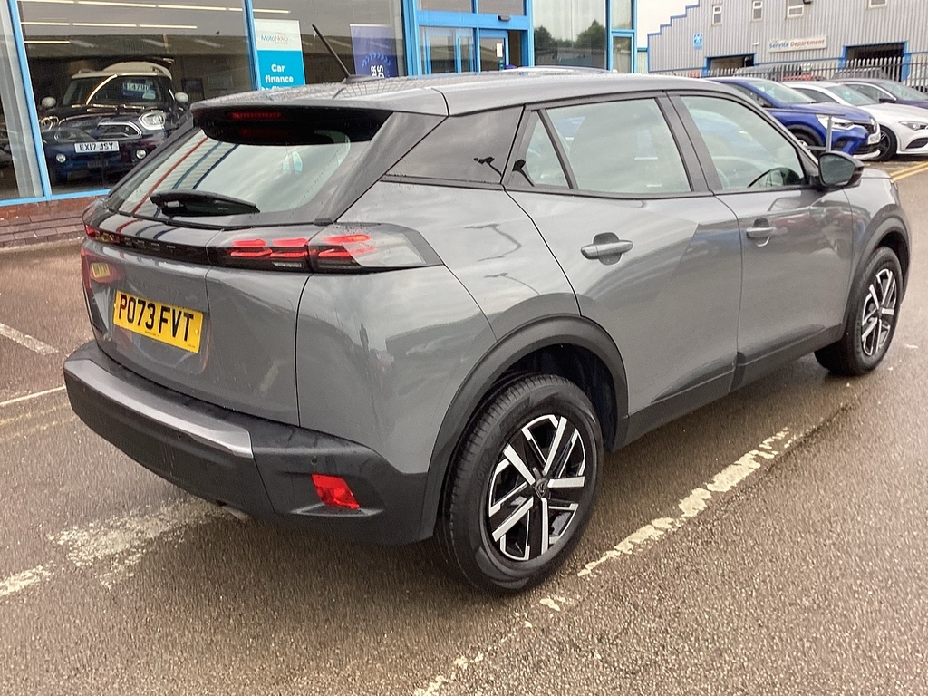 Peugeot 2008 Puretech Active PO73FVT Grey #4