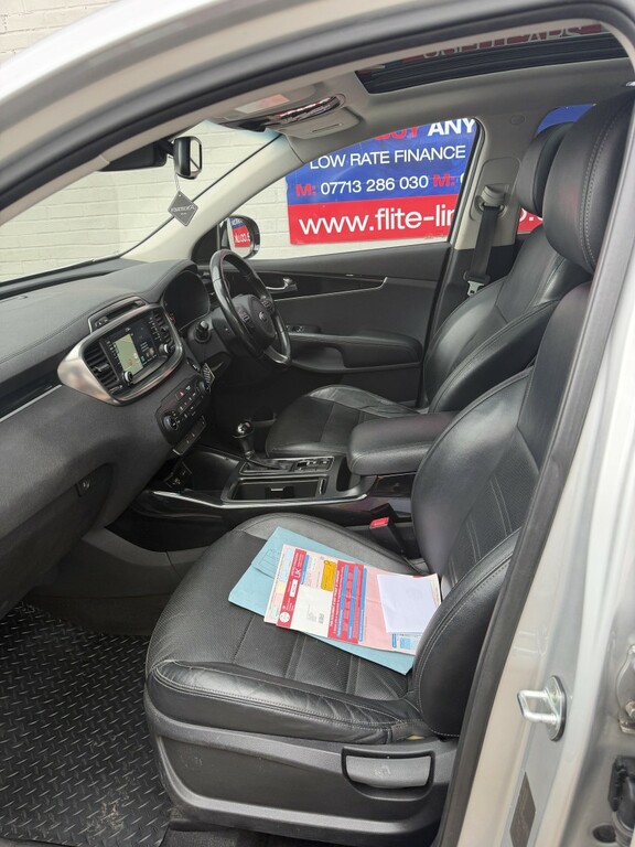 Kia Sorento 2.2 Crdi White #7