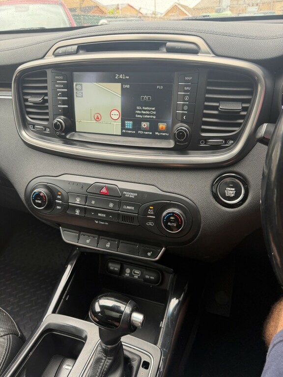 Kia Sorento 2.2 Crdi White #13