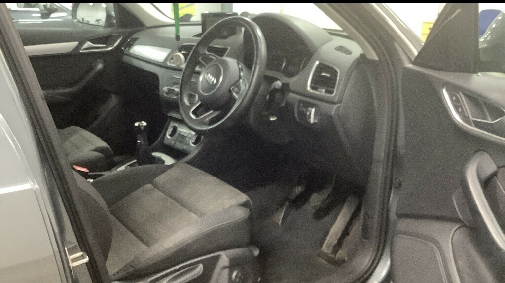 Audi Q3 Silver #8