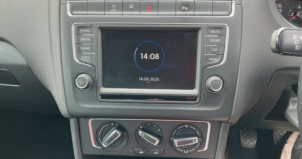 Volkswagen Polo 1.2 Tsi Match Edition White #6