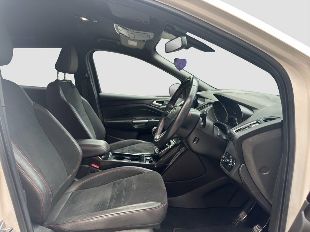 Ford Kuga Suv EX18KYE White #6