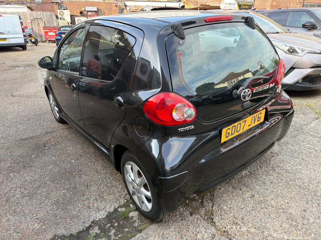 Toyota Aygo 1.0 Vvt-i Black Euro 4 Black #4