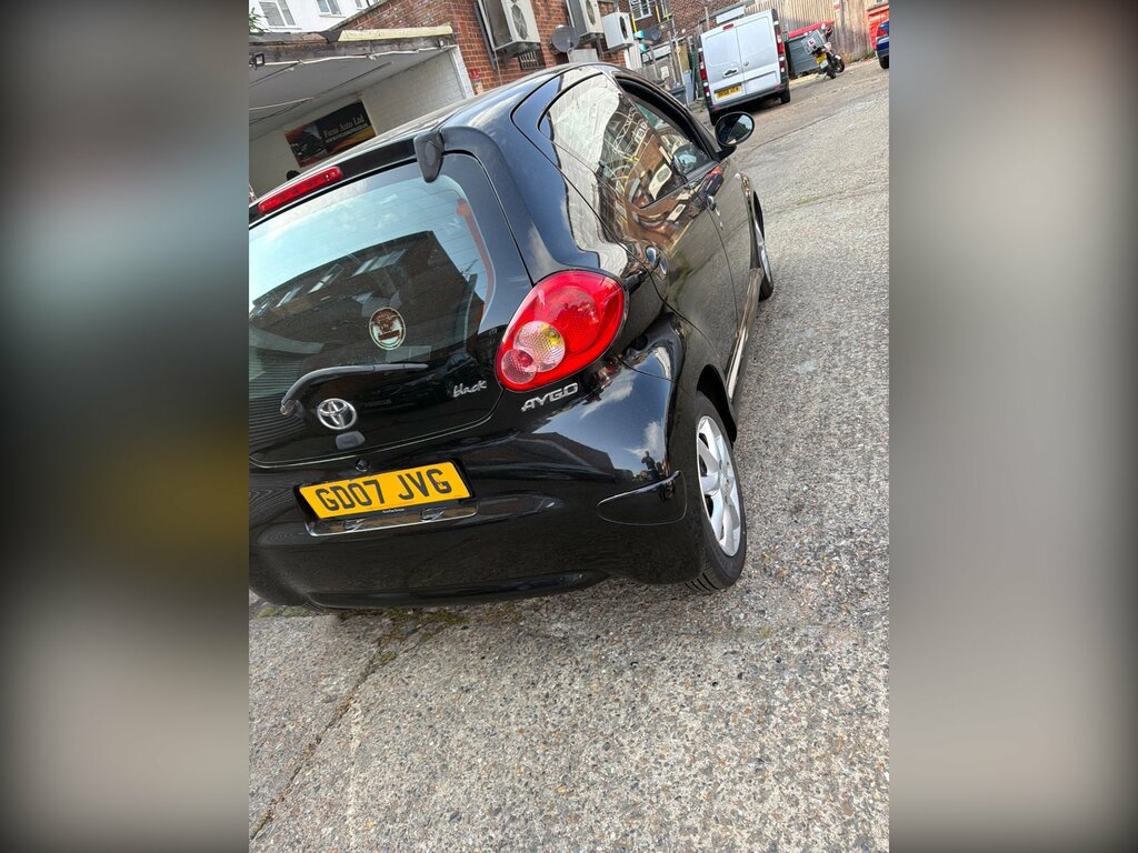 Toyota Aygo 1.0 Vvt-i Black Euro 4 Black #6