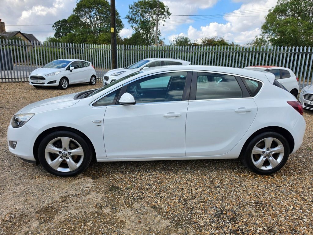 Vauxhall Astra 2L Sri CK11ZPX White #5