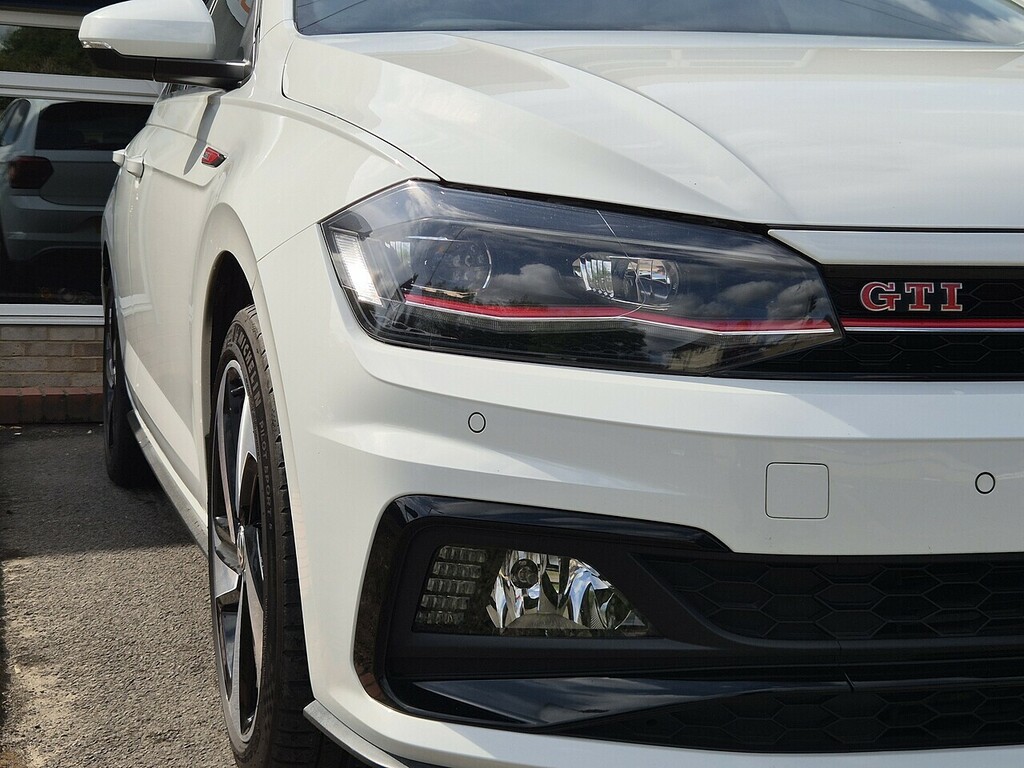 Volkswagen Polo Tsi Gti Hatchback 2.0 White #5
