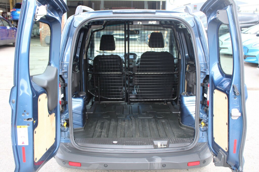 Ford Transit Courier 1.0 Ecoboost Limited Van 6 Speed HN22GWD Blue #6