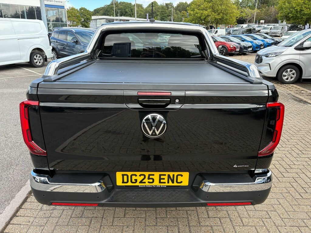 Volkswagen Amarok Dcab Pick Up Style 2.0 Tdi 205 4Motion Black #6