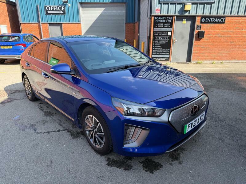 Hyundai Ioniq 38.3kwh-premium-se-auto-5dr Blue