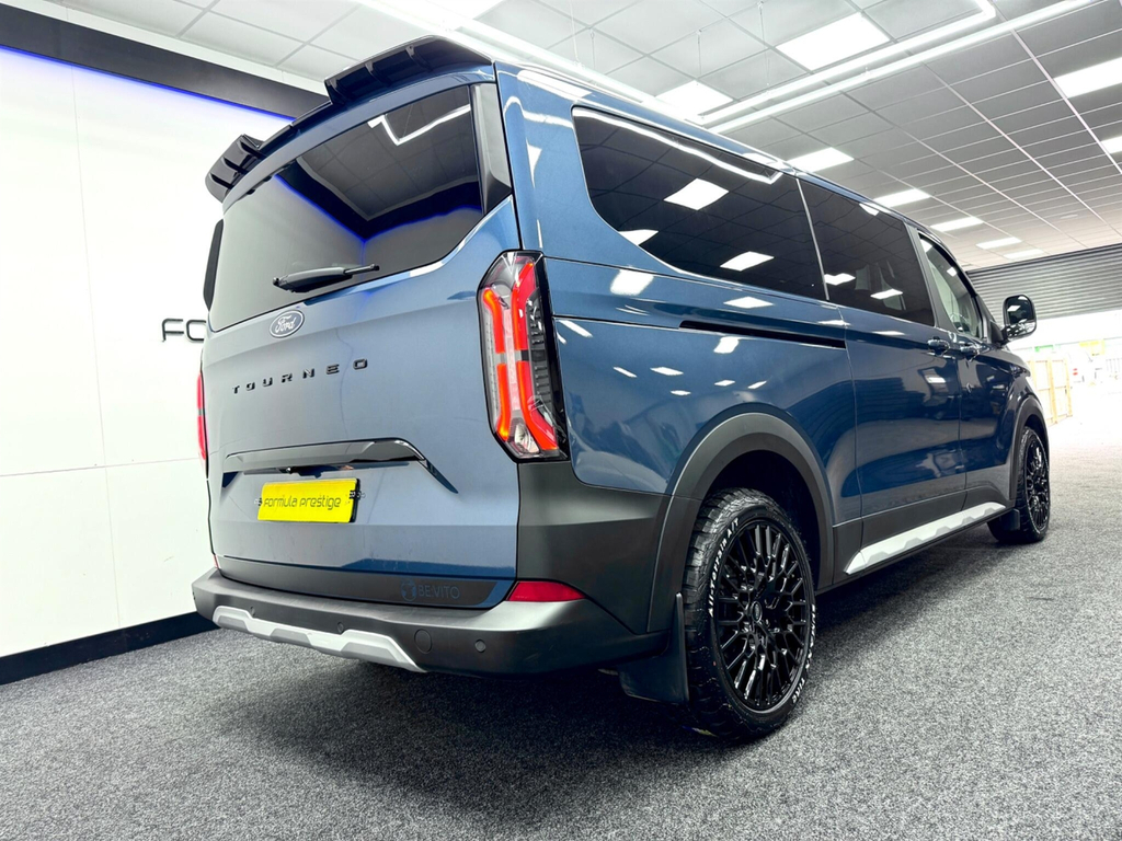 Ford Tourneo Custom Active 8 Black #4