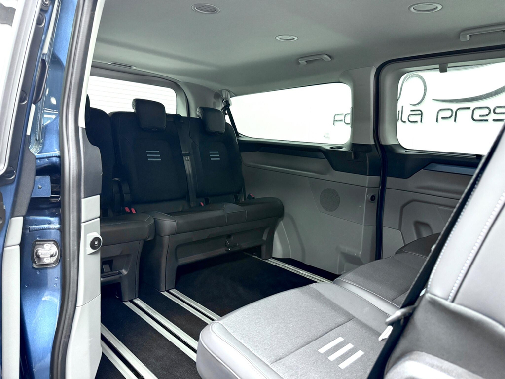 Ford Tourneo Custom Active 8 Black #9