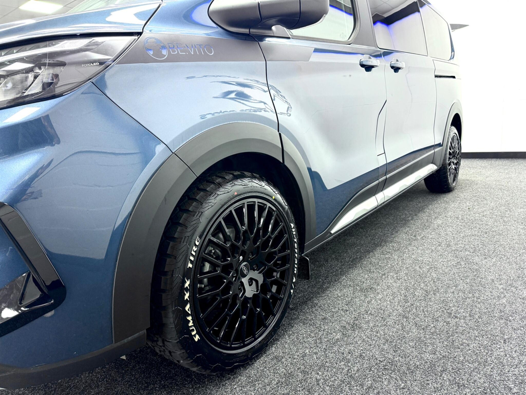 Ford Tourneo Custom Active 8 Black #3
