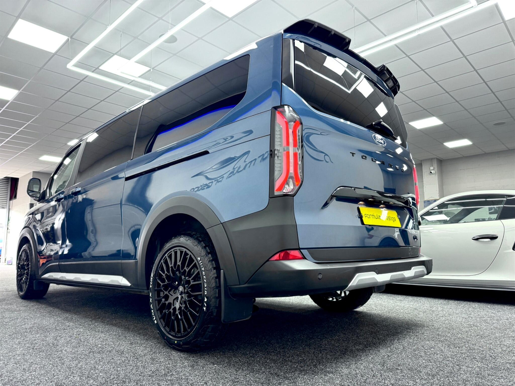 Ford Tourneo Custom Active 8 Black #6