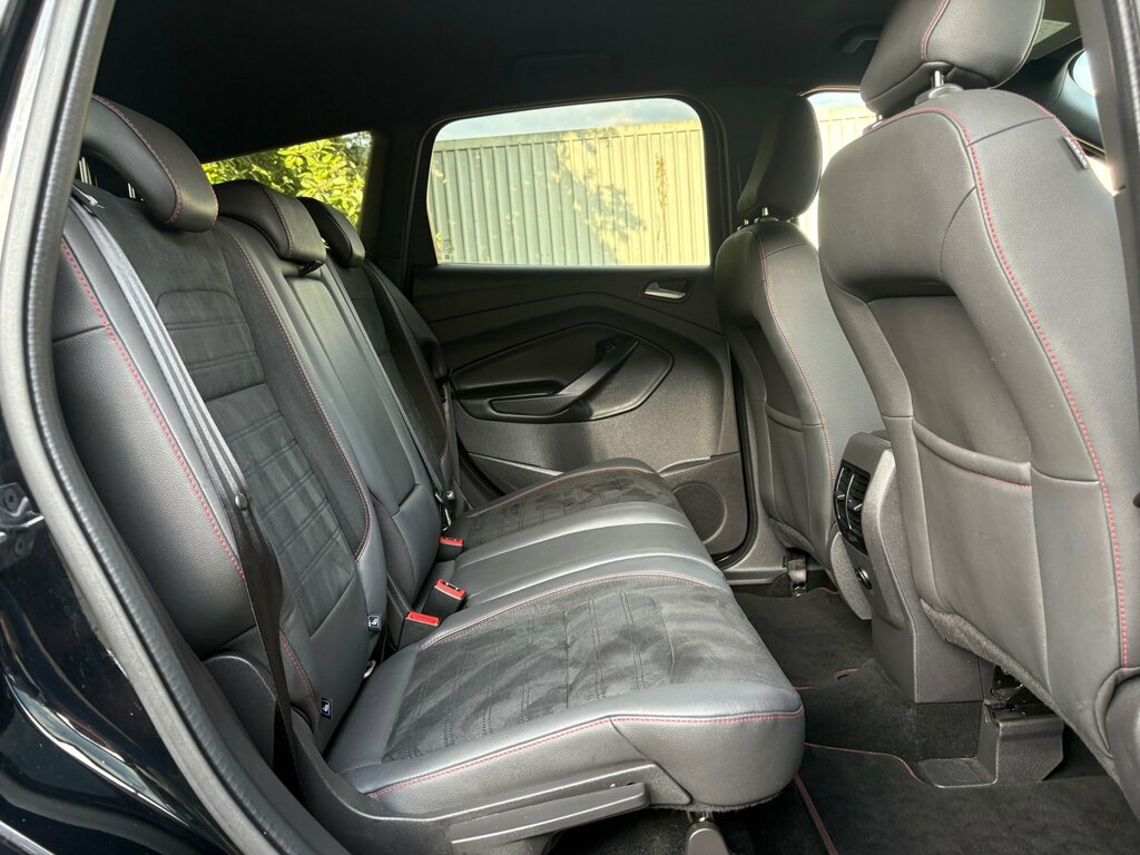 Ford Kuga 1.5 Tdci St-line Suv Euro 6 Ss Black #5