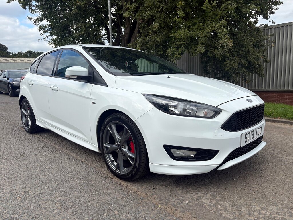 Ford Focus 1.5 Tdci St-line X Hatchback Eur White