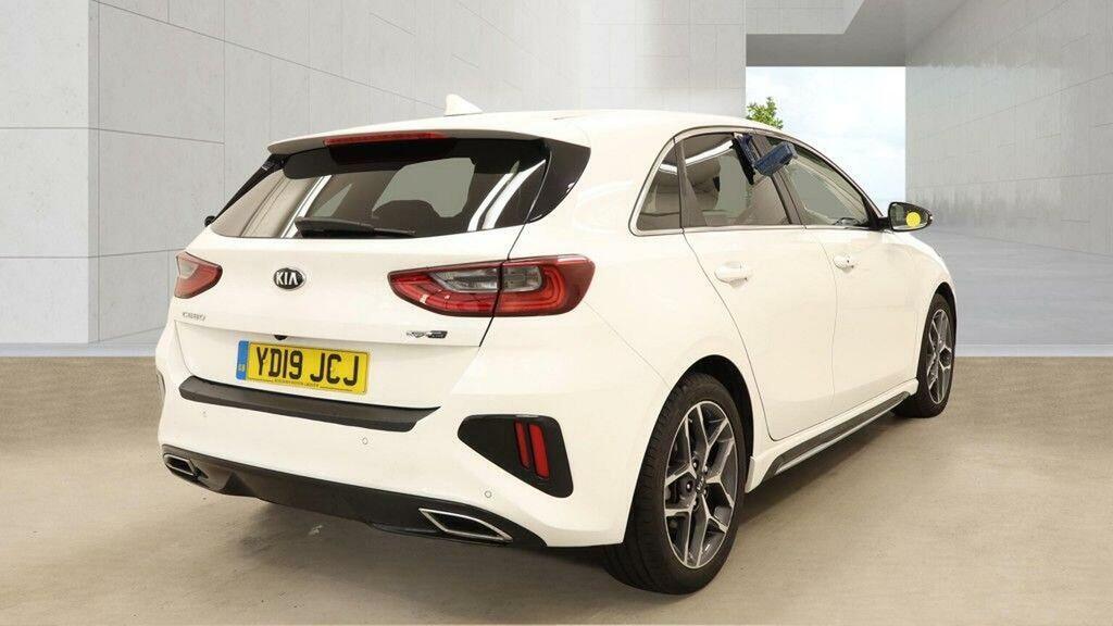 Kia Ceed Hatchback 1.6 Crdi Gt-line Euro 6 Ss 2019 YD19JCJ White #4