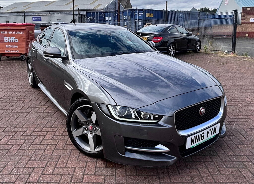 Jaguar XE 2.0 Gtdi R-sport Saloon Euro 6 S Grey