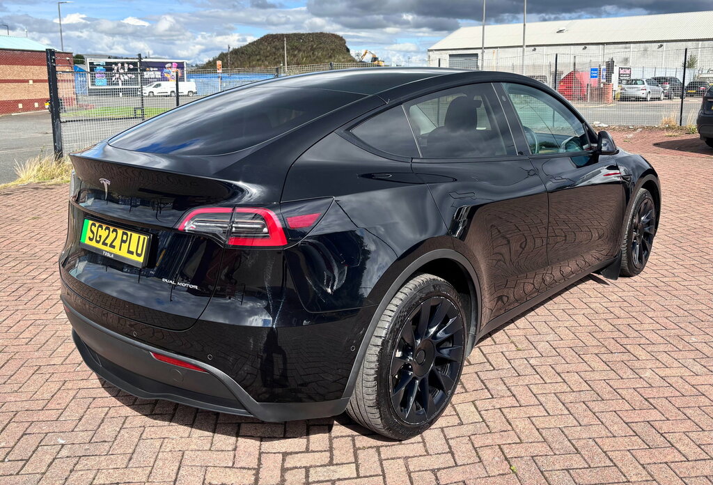 Tesla Model Y Dual Motor Long Range Suv 4Wde Black #4