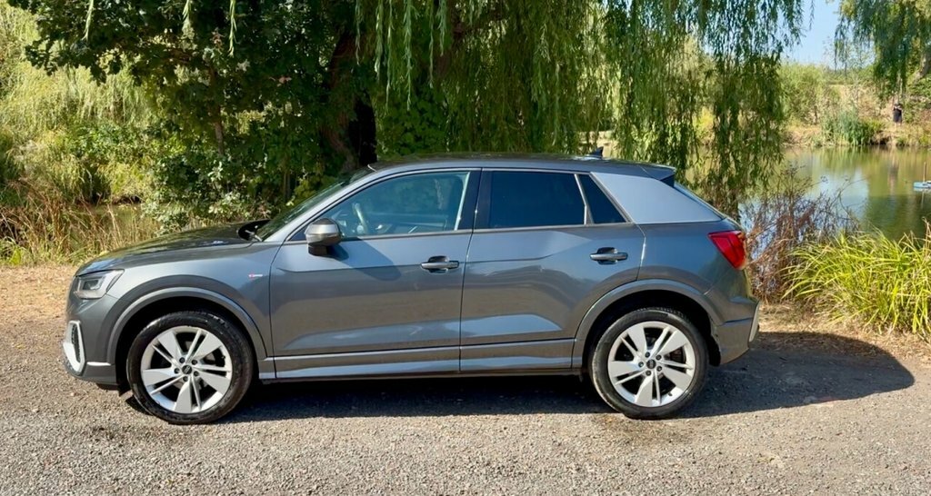 Audi Q2 Suv LX21UOJ Grey #2