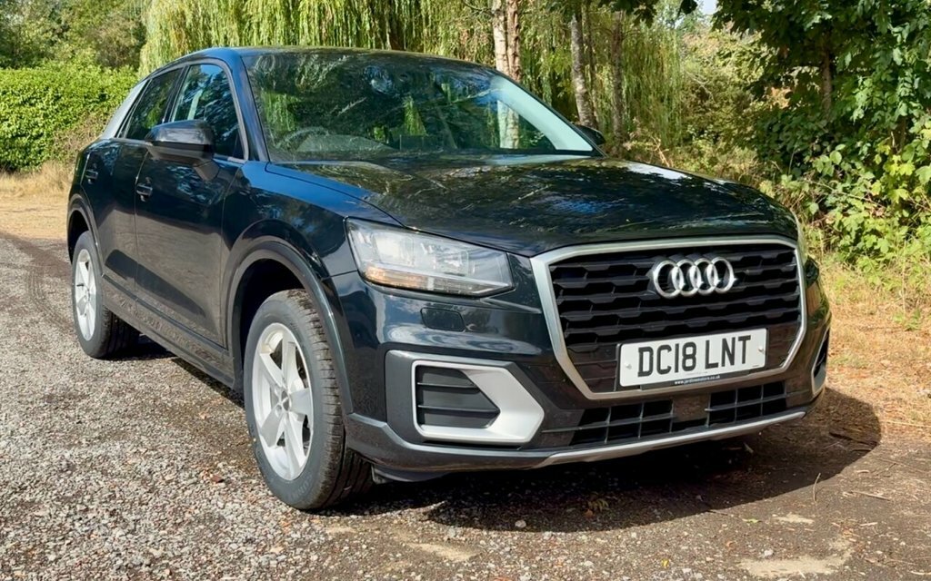 Audi Q2 Suv DC18LNT Black #3