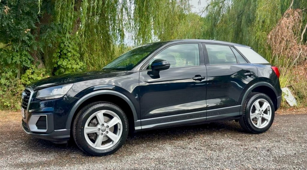 Audi Q2 Suv DC18LNT Black #6