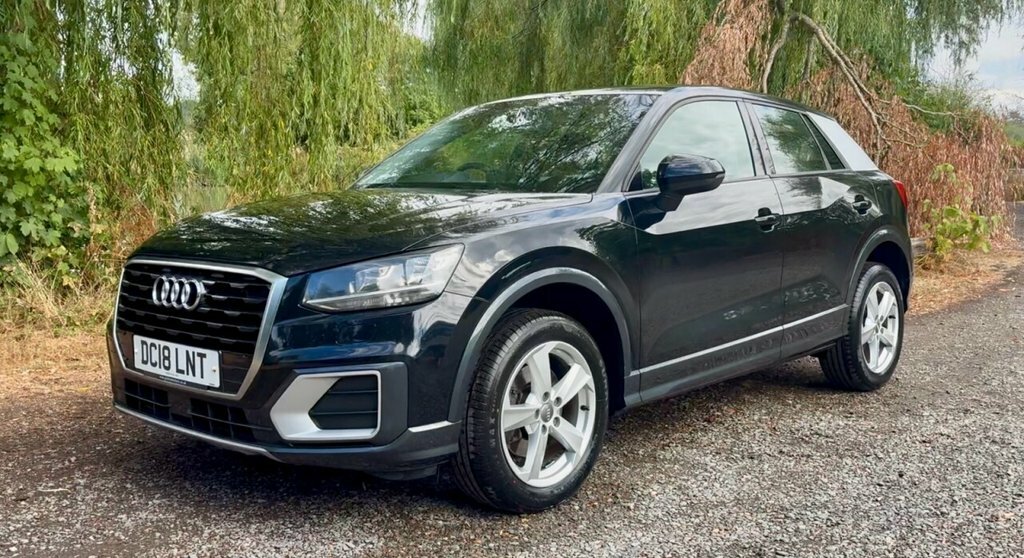 Audi Q2 Suv DC18LNT Black #4