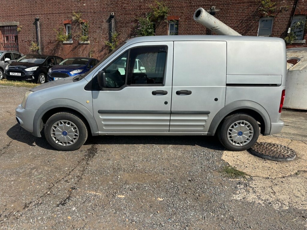 Ford Transit Connect 1.8L Null White #9