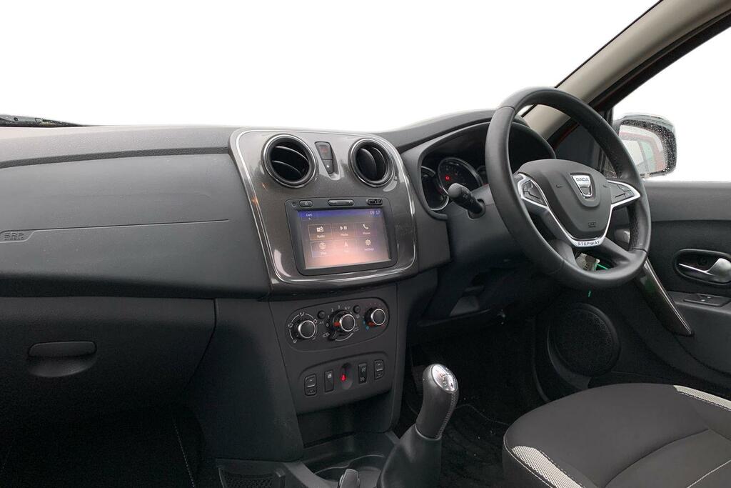 Dacia Sandero Stepway 0.9 Tce Laureate Red #4