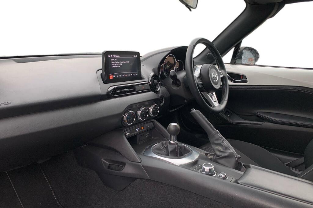 Mazda MX-5 1.5 132 Se-l BU21CWR White #4