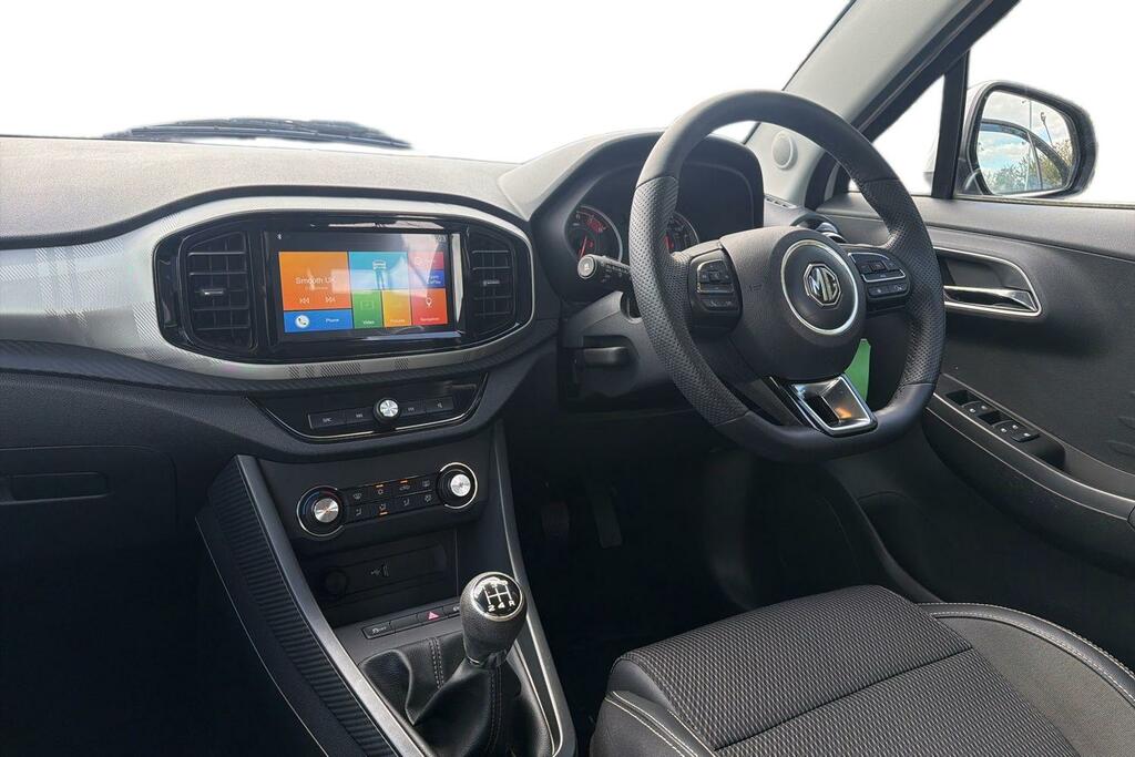 MG MG3 1.5 Vti-tech Exclusive Navigation White #4