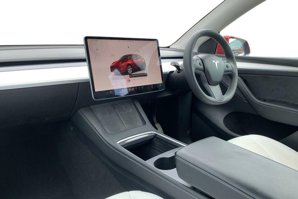 Tesla Model Y Long Range Awd LG23XMW Red #4