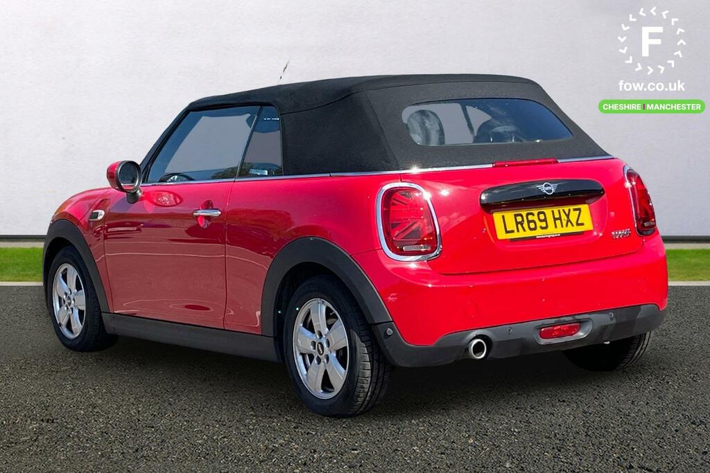 Mini Convertible 1.5 Cooper Classic II LR69HXZ Red #2