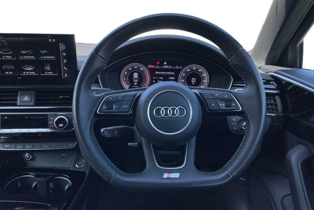 Audi A4 40 Tfsi Black Edition S Tronic NL20XDX Red #5