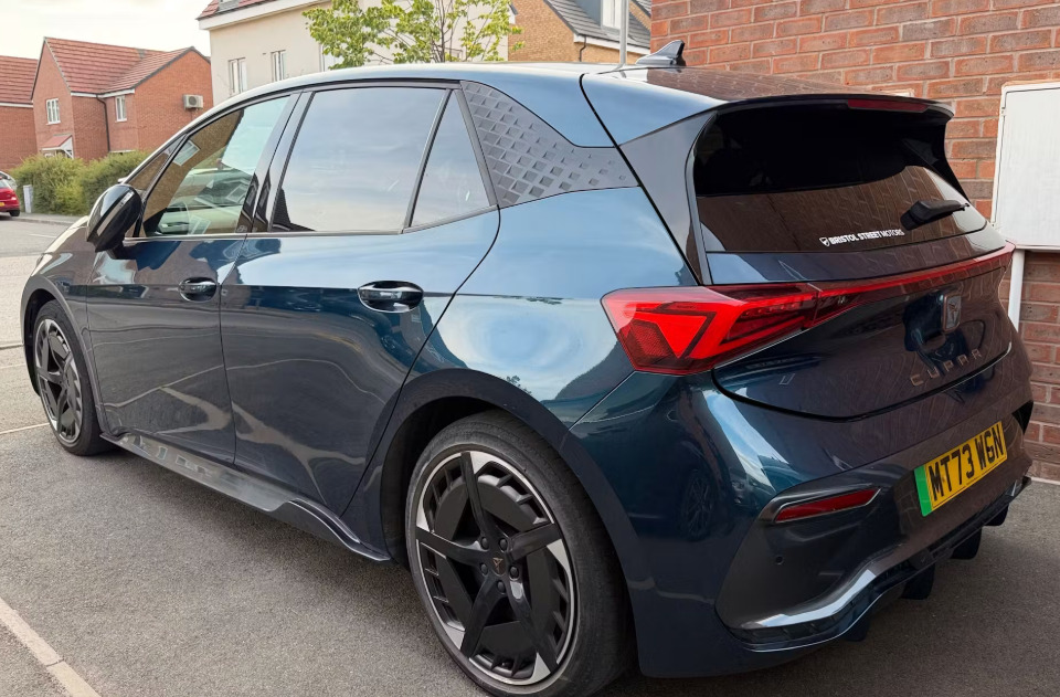 Cupra Born 169Kw E-boost V3 77Kwh MT73WGN Blue #2