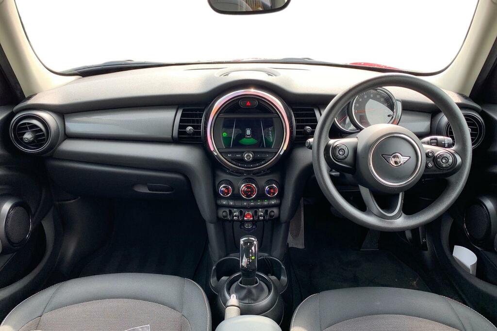 Mini Hatch 1.5 Cooper Classic II Comfortnav Pack NU70DGO Red #3