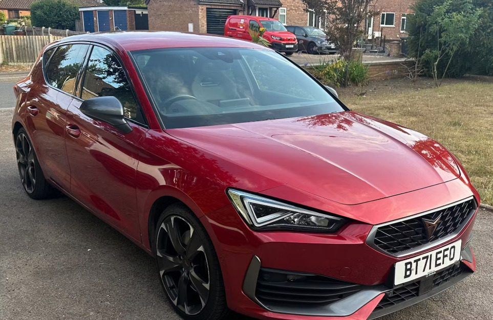 Cupra Leon 1.4 Ehybrid Vz2 Dsg Red