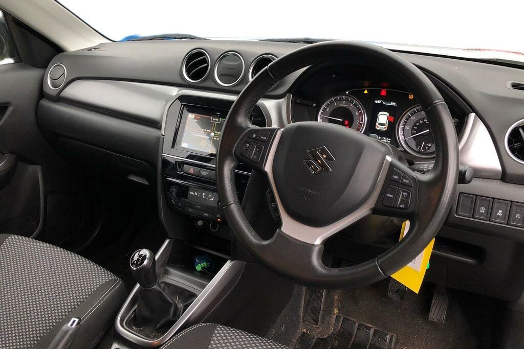 Suzuki Vitara 1.0 Boosterjet Sz-t White #3