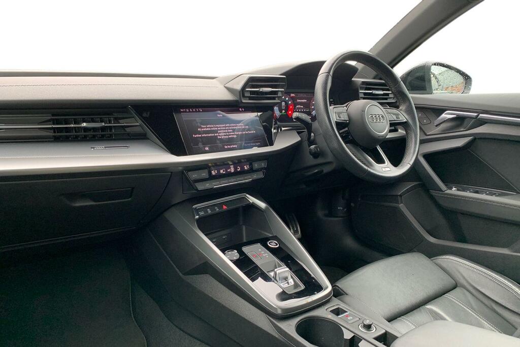 Audi A3 35 Tfsi S Line S Tronic KY21MMV Black #4