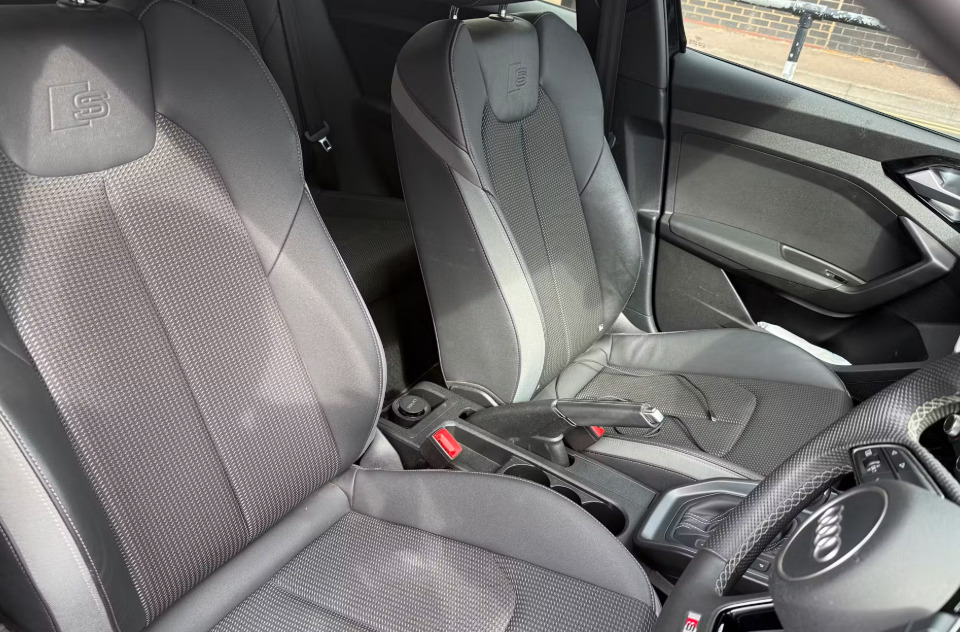 Audi A1 30 Tfsi S Line S Tronic Tech Pack LO74HCU Black #5