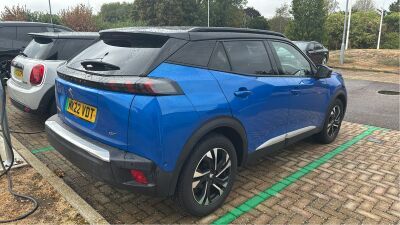Peugeot e-2008 100Kw Gt 50Kwh MK22VDT Blue #2