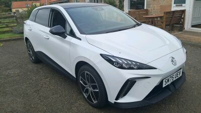 MG MG4 180Kw Trophy Ev Extended Range 77Kwh White