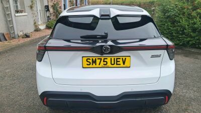 MG MG4 180Kw Trophy Ev Extended Range 77Kwh White #2