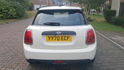 Mini Hatch 1.5 One Classic II Comfortnav Pack YY70ECF White #2