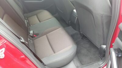 Mazda 3 2.0 E-skyactiv G Mhev Se-l Lux Red #6