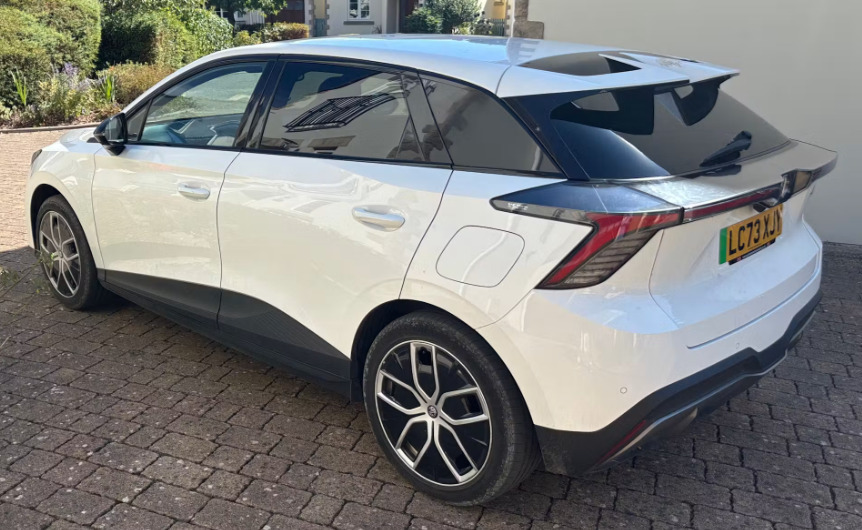MG MG4 150Kw Trophy Ev Long Range 64Kwh White #2