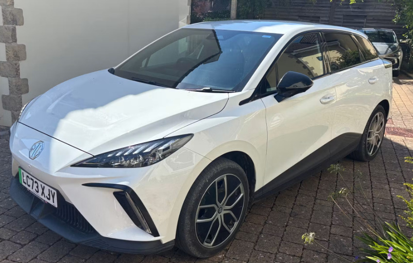 MG MG4 150Kw Trophy Ev Long Range 64Kwh White